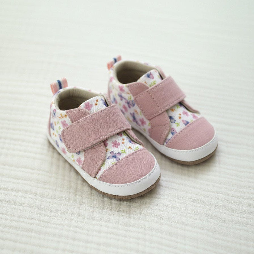 Rina First Kicks in Pink