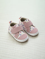 Rina First Kicks in Pink