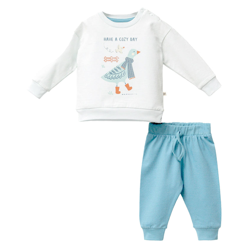 White Winter Goose Graphic Outfit