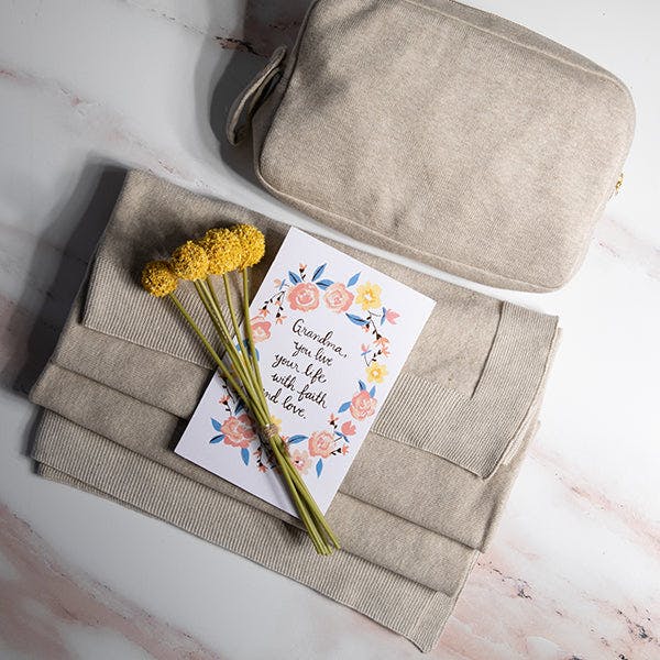 Reversible Solid Throw Set