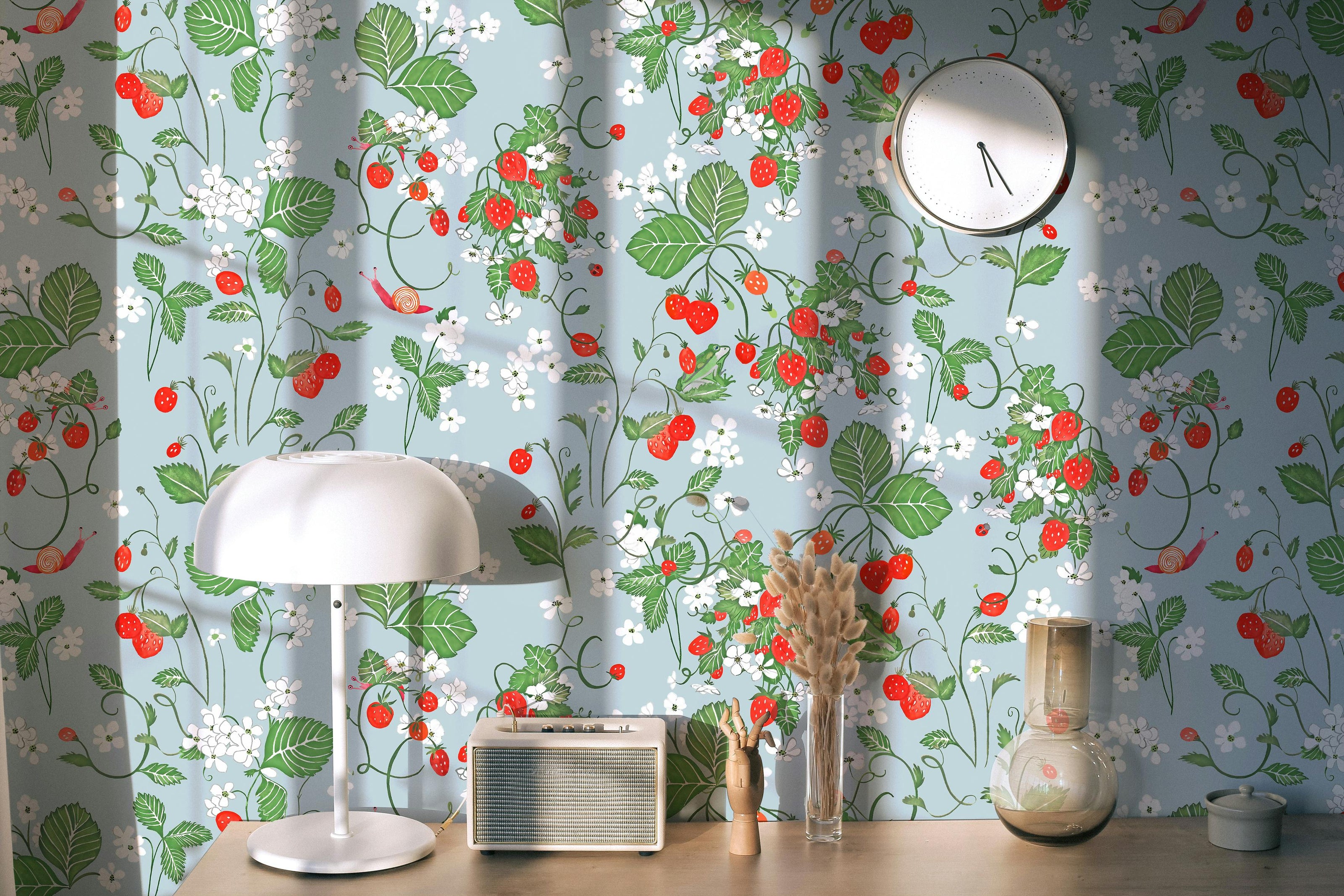Wallpaper STRAWBERRY FIELDS FOREVER color Ciel