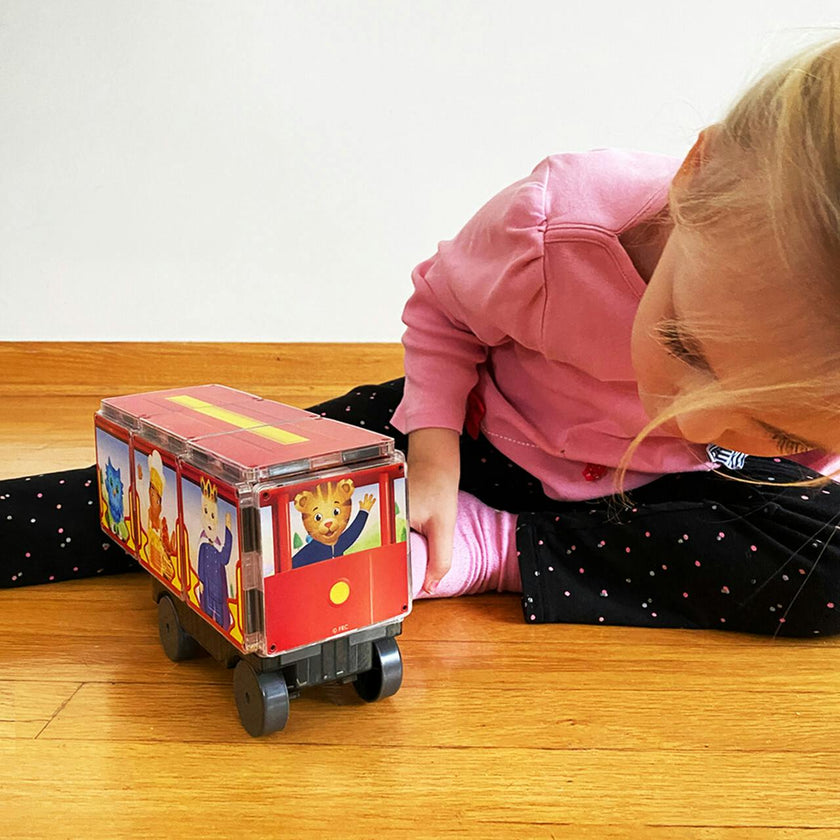 Daniel Tiger's Neighborhood Ride-Along Trolley Magnetic Tiles Set