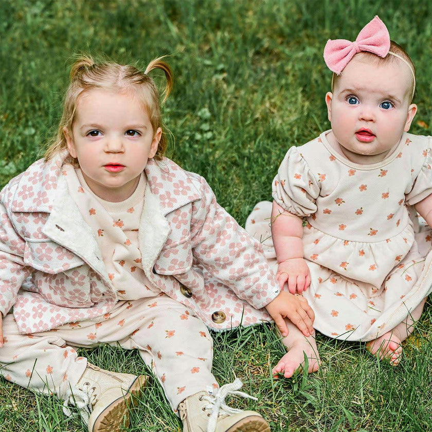 Small Daisies Print Honor Dress
