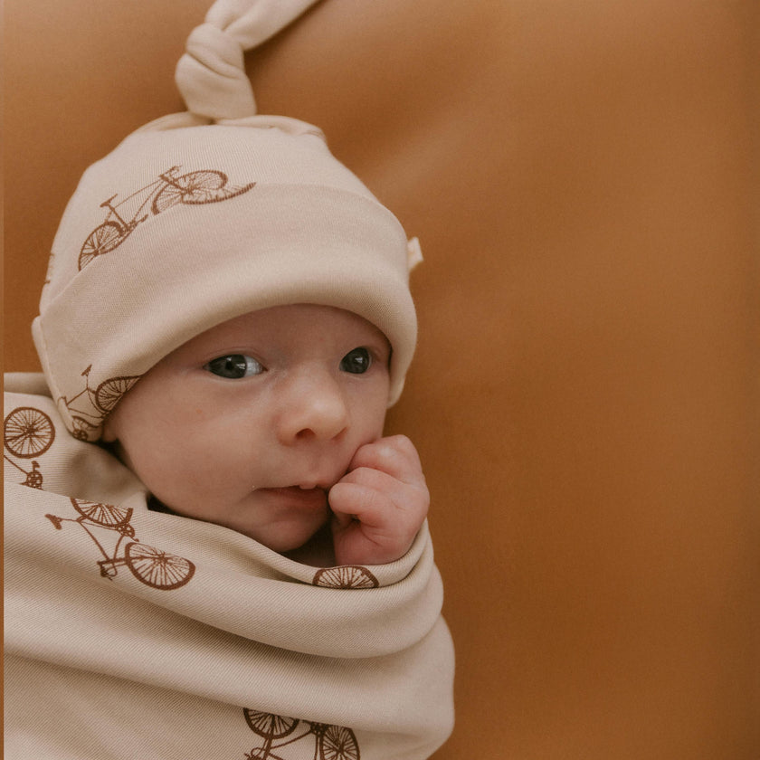 Organic Swaddle Blanket & Hat Set
