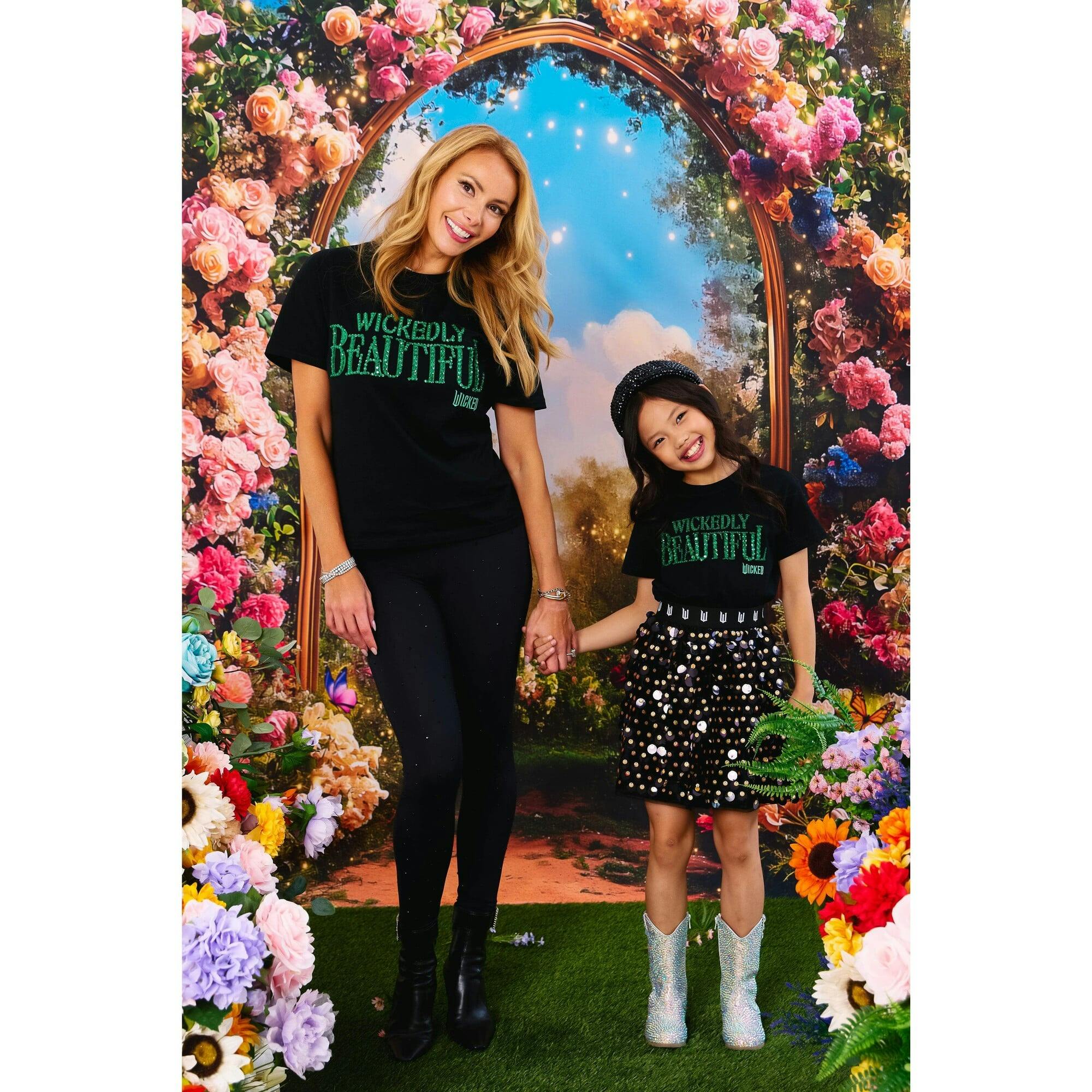 Wickedly Beautiful Tee Black