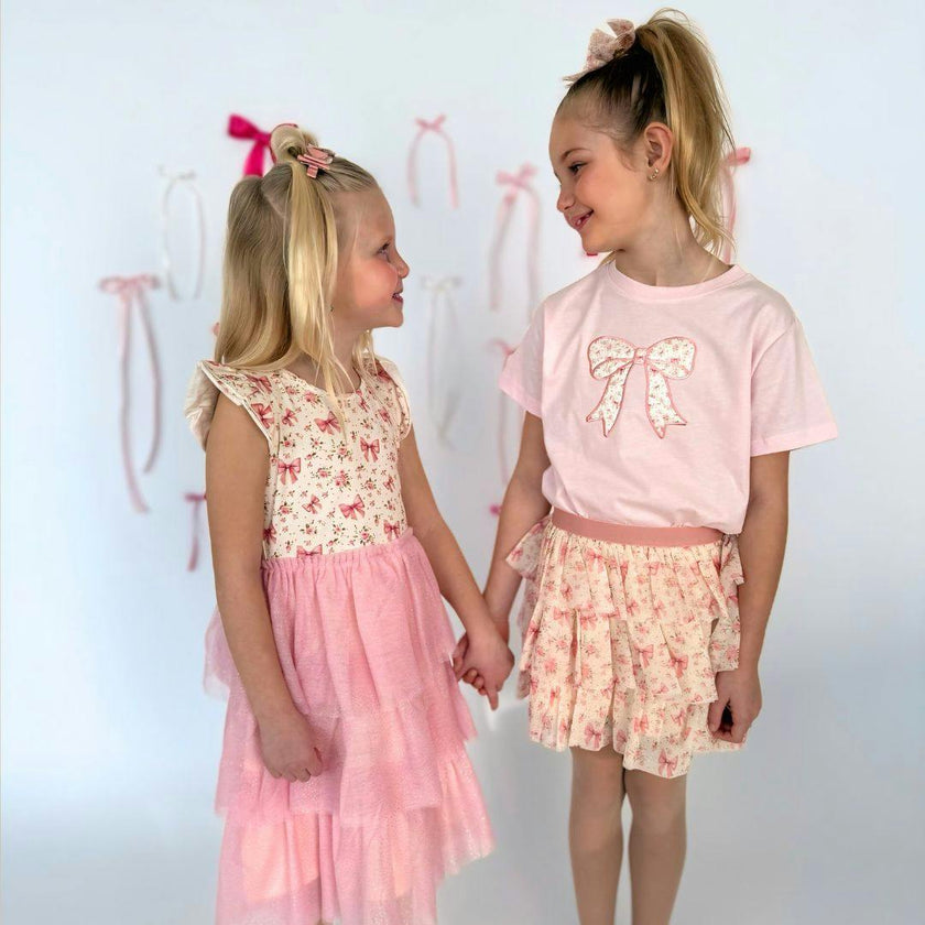 Ditsy Floral Bow Patch Short Sleeve T-Shirt
