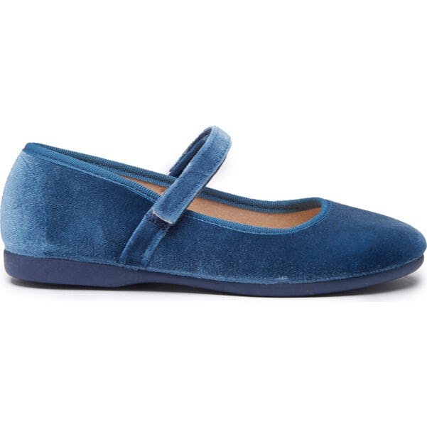 Cassie Blue