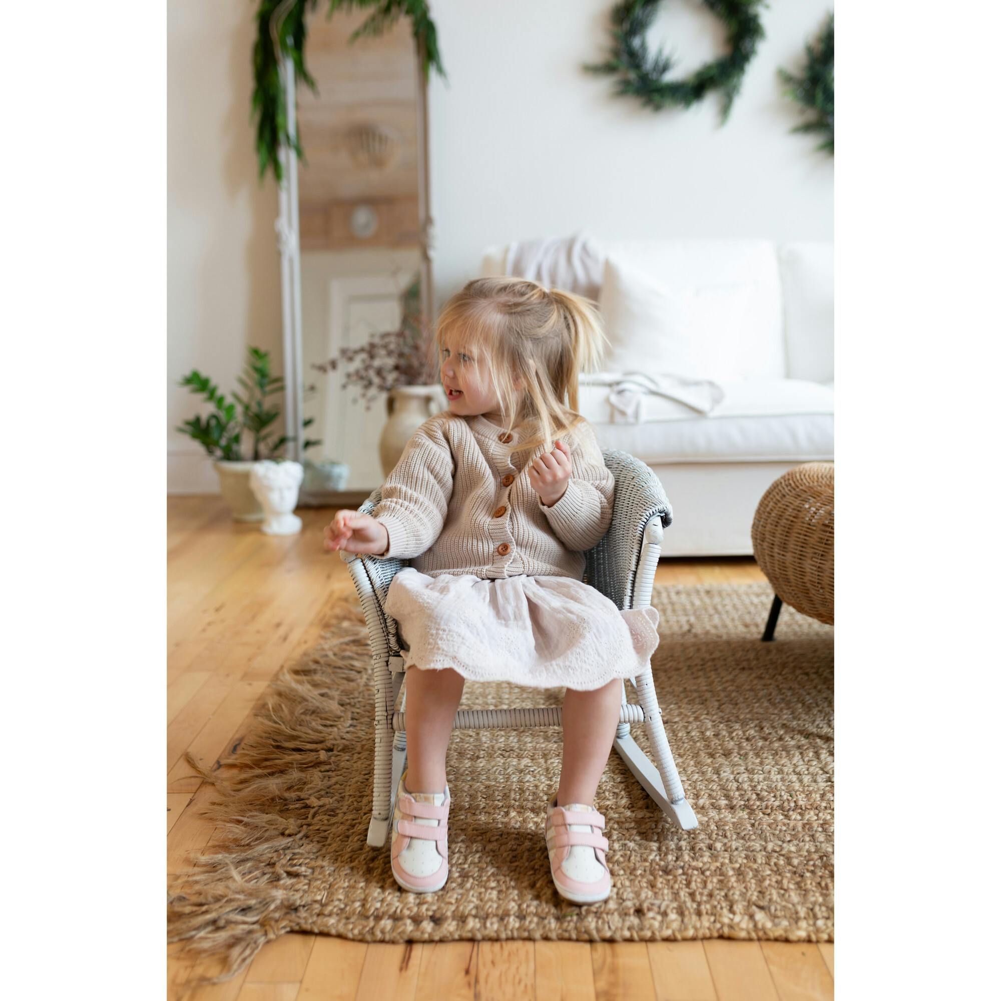 Valerie Crib Shoes, Pink
