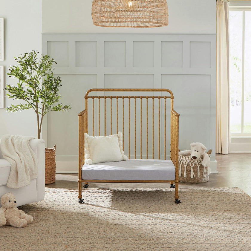 Winston 4-In-1 Convertible Mini Crib
