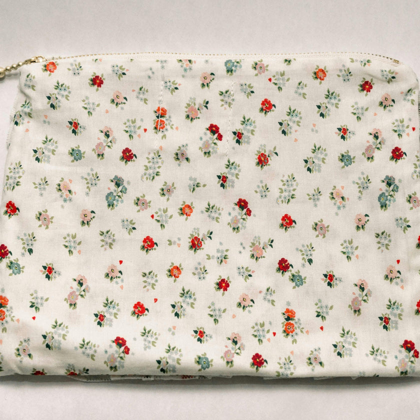 Petite Bouquet Timeless Floral Ruffle Zipper Pouch