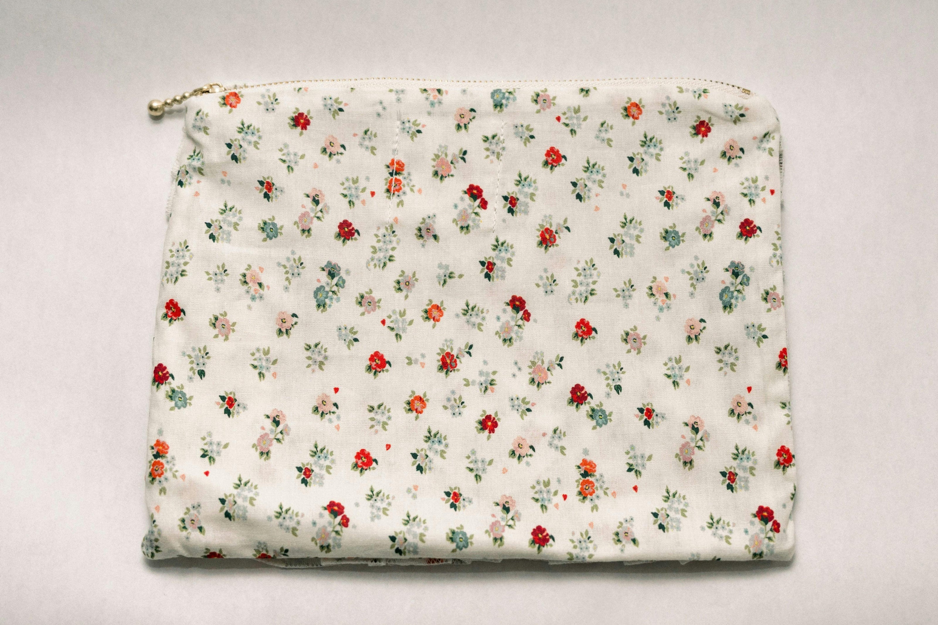 Petite Bouquet Timeless Floral Ruffle Zipper Pouch