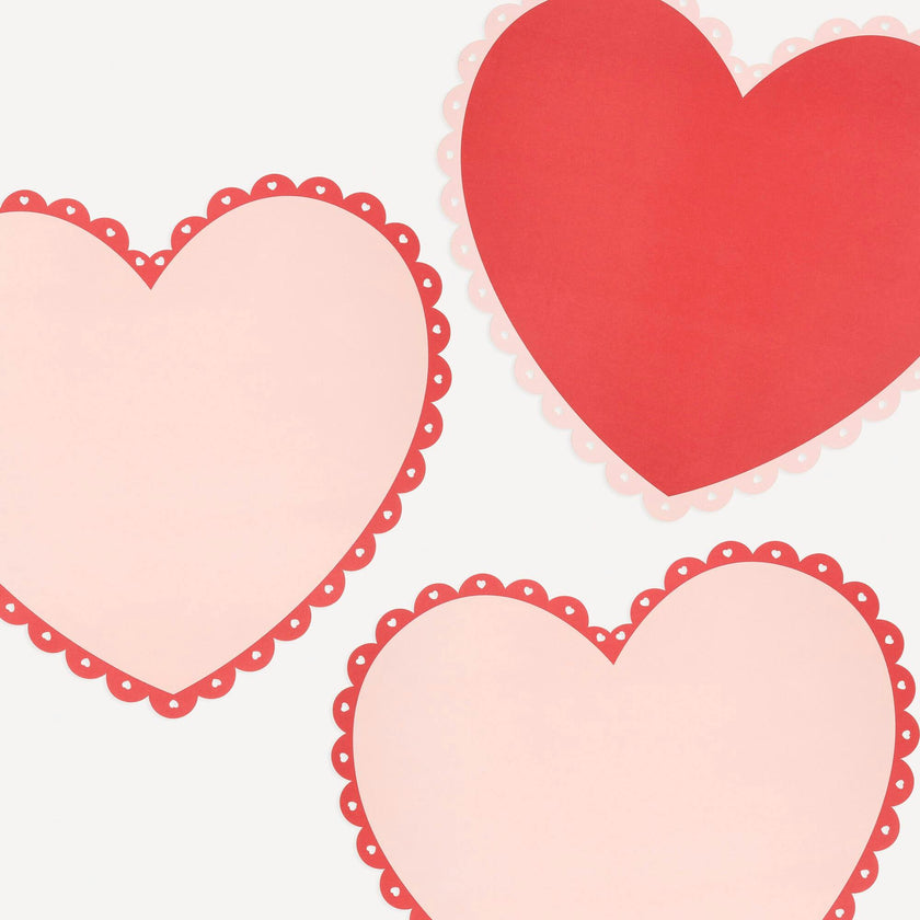 Scalloped Heart Paper Placemats