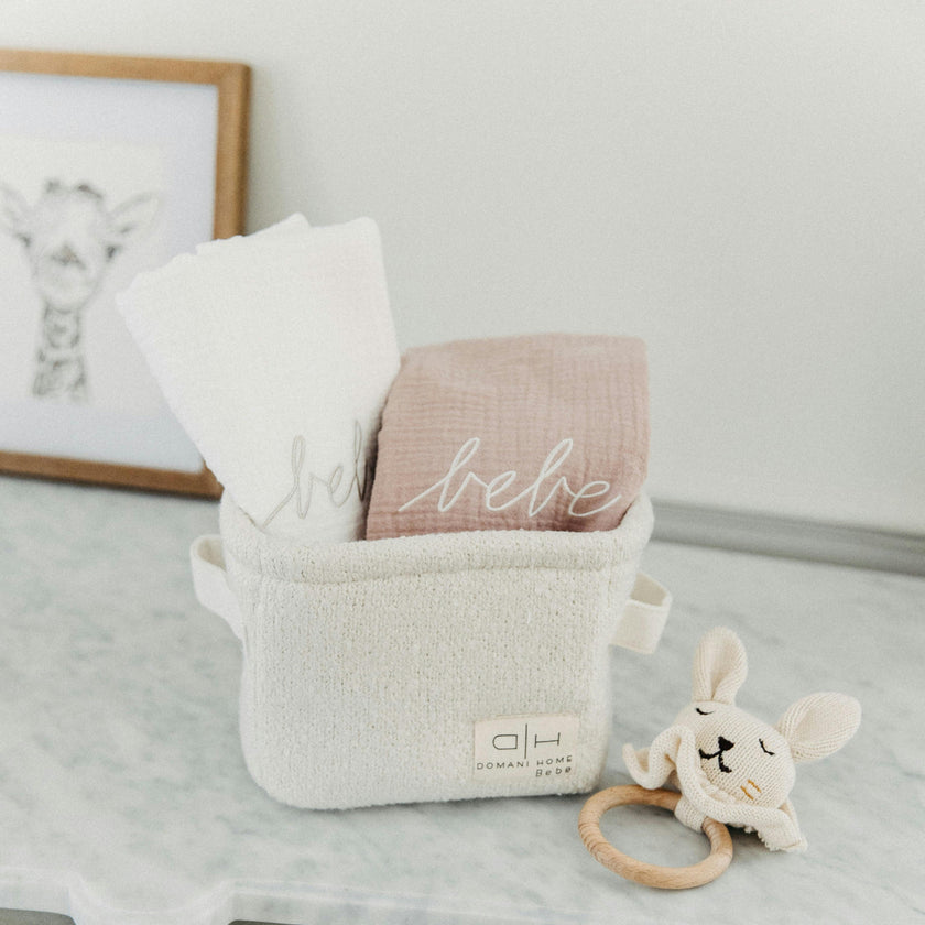 DH White Gauze Bebe Swaddle