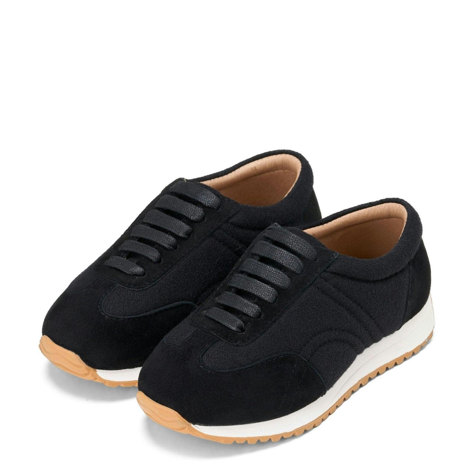 Aston Black Sneakers