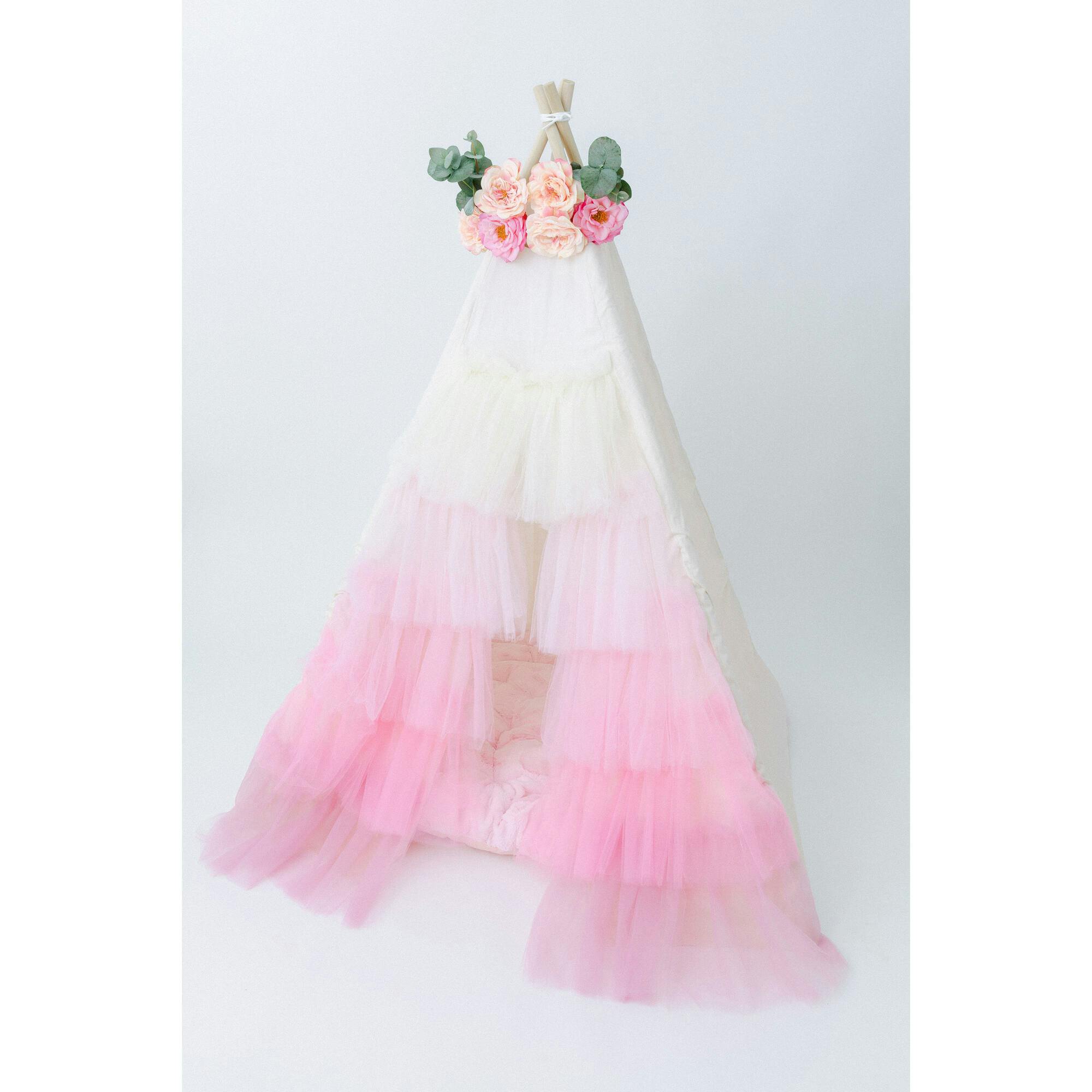 Ruffled Tulle Play Tent