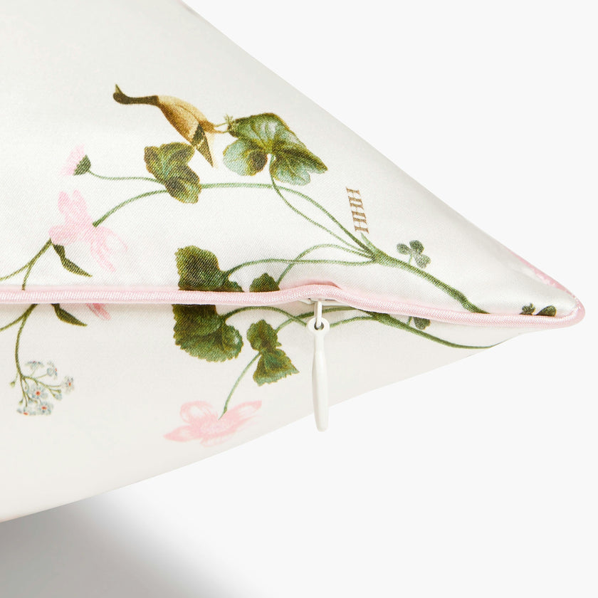 The Sisi Silk Pillowcase - Pink Pond Floral