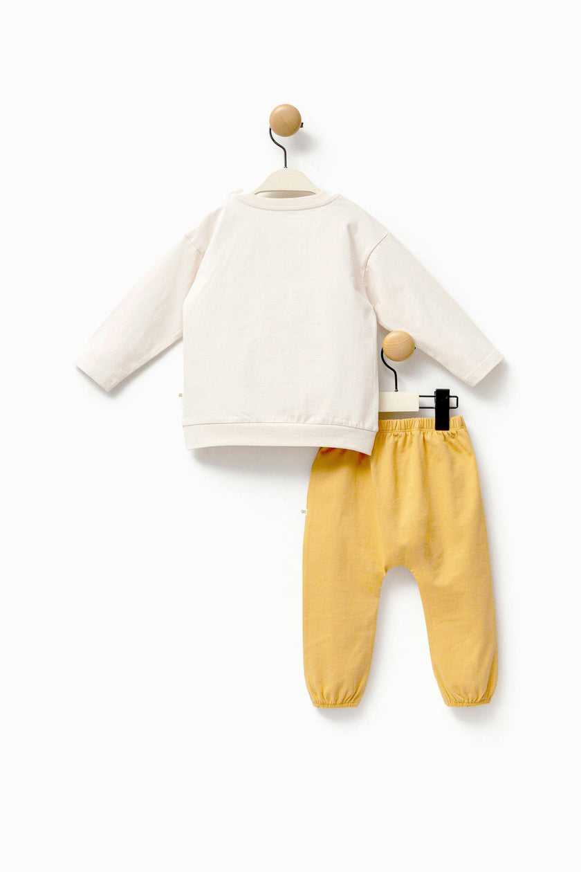 Beige Chicken Graphic Outfit