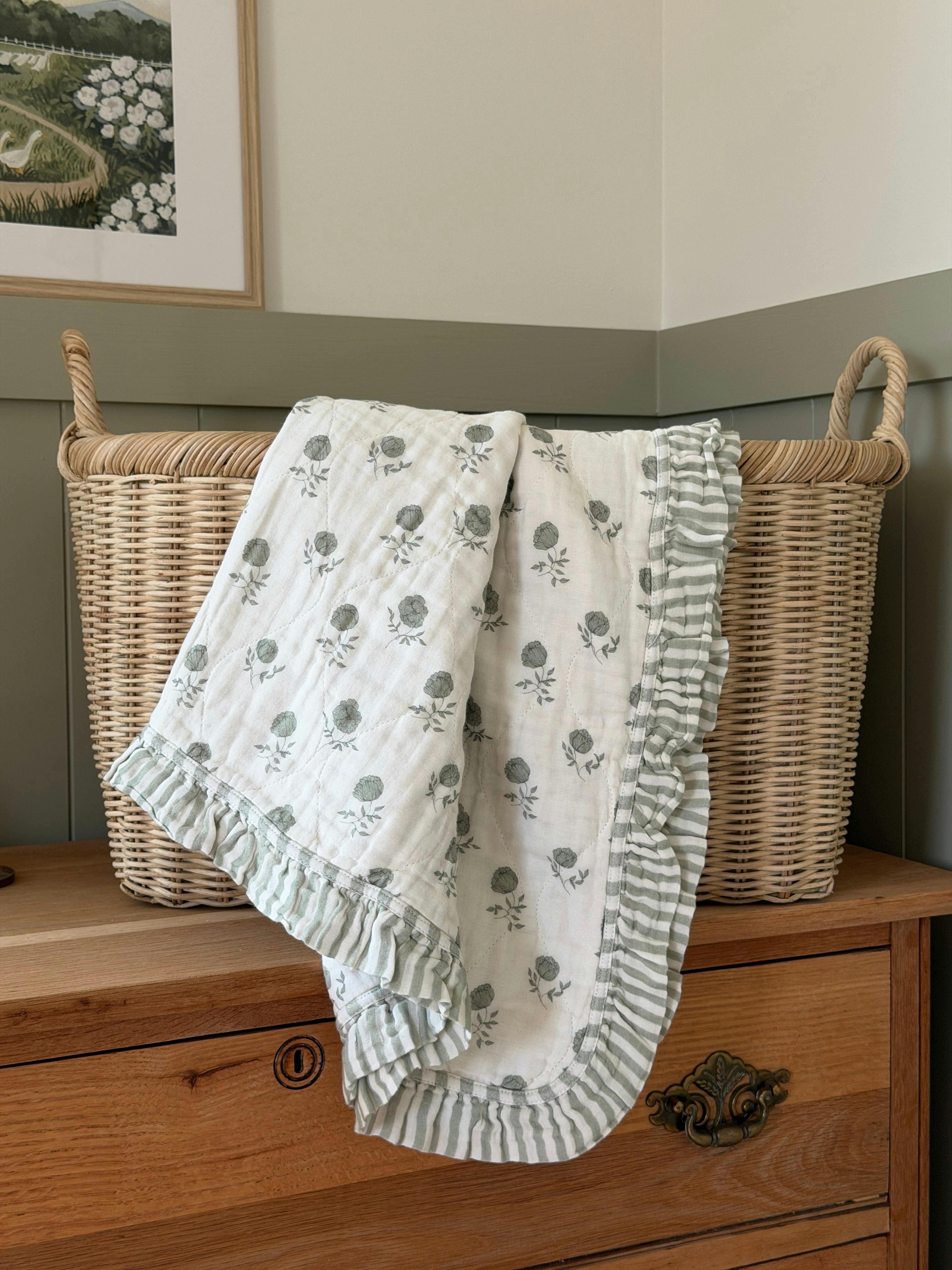 Elle Green Floral Ruffle Quilt 6 Layer Gauze Blanket