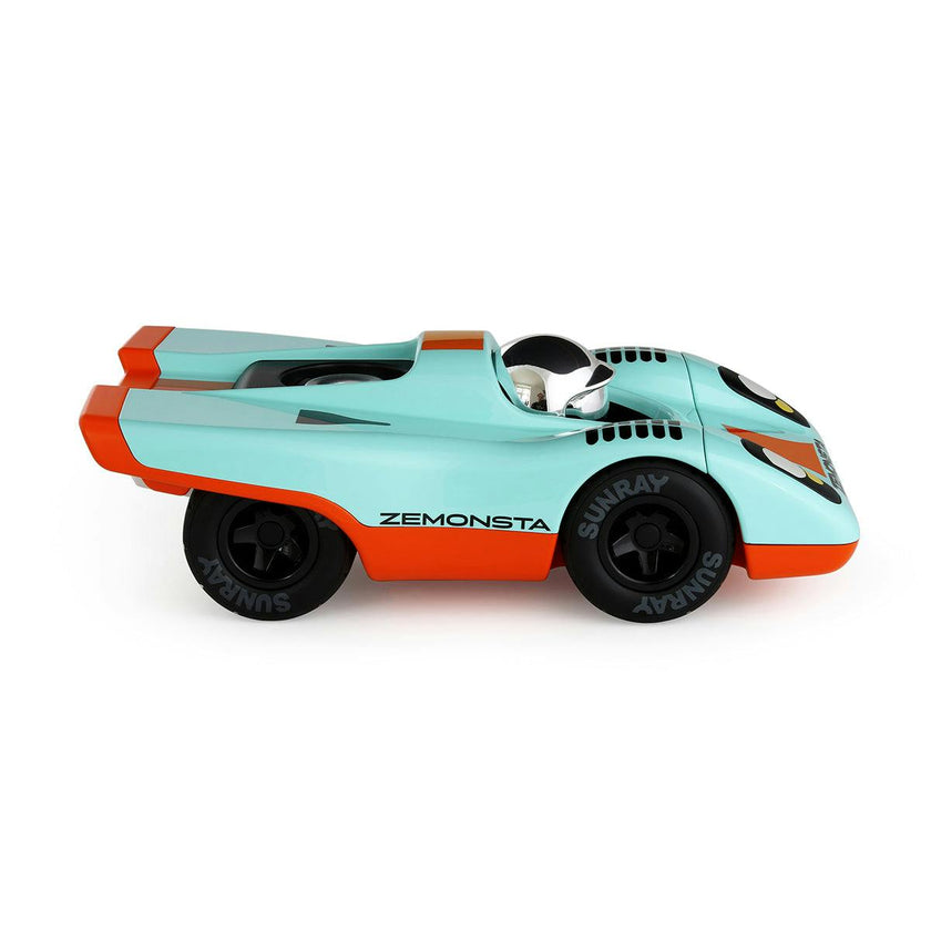 Car ZEMONSTA