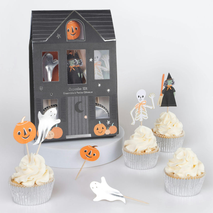 It's Halloween! Cupcake Kit