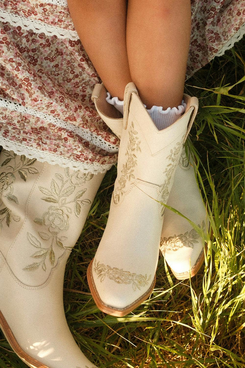 Mini Avery Boot in Cream