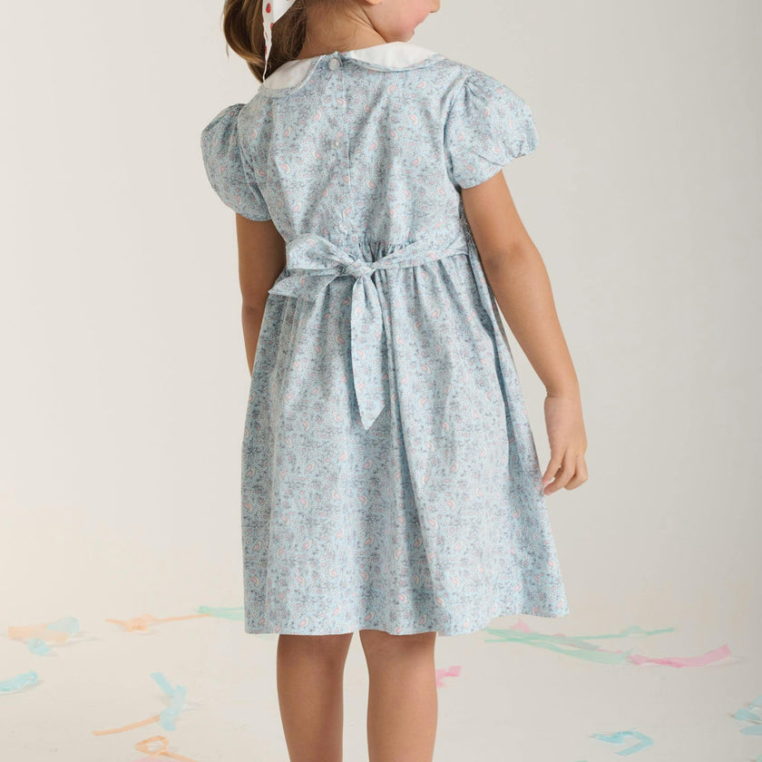Hand-Smocked Girls Dress - Avis