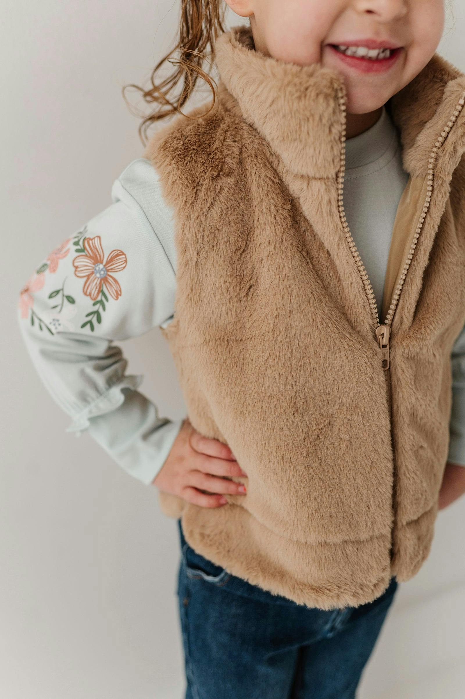 Girls Fur Vest in Beige