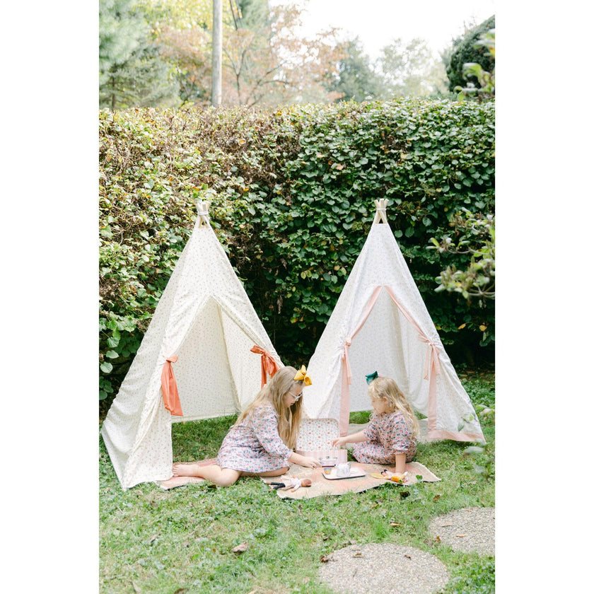Sadie Play Tent