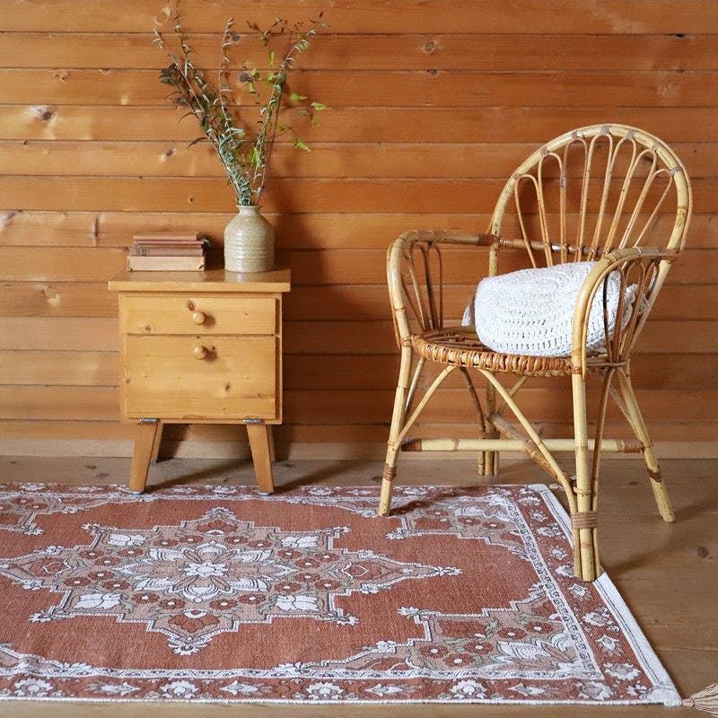 Lalitha Traditional Persian Pattern Tassel Rectangular Rug