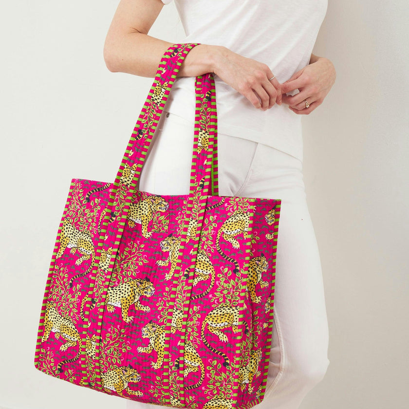 Bagheera - The Traveler Tote - Hot Pink