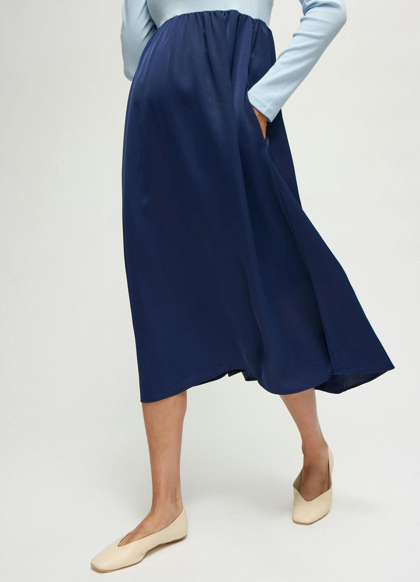 Long Sleeve Knit to Woven Maternity Nursing Midi Dress
