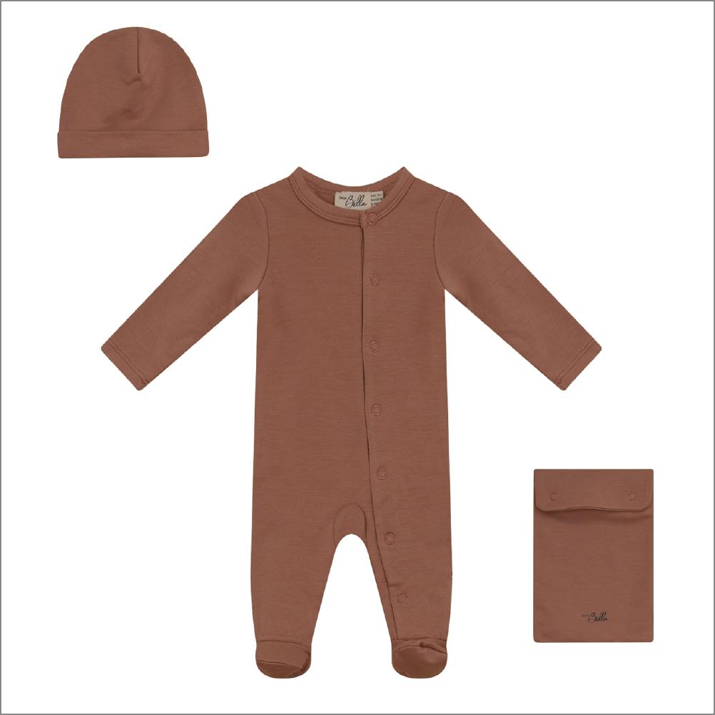 Knitted Front Opening Long Sleeve Romper, Hat, and Pouch Three Piece Set