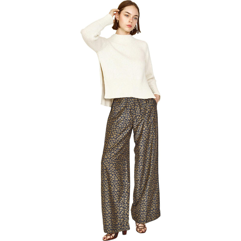 Tivot Pant in Navy Lilypad
