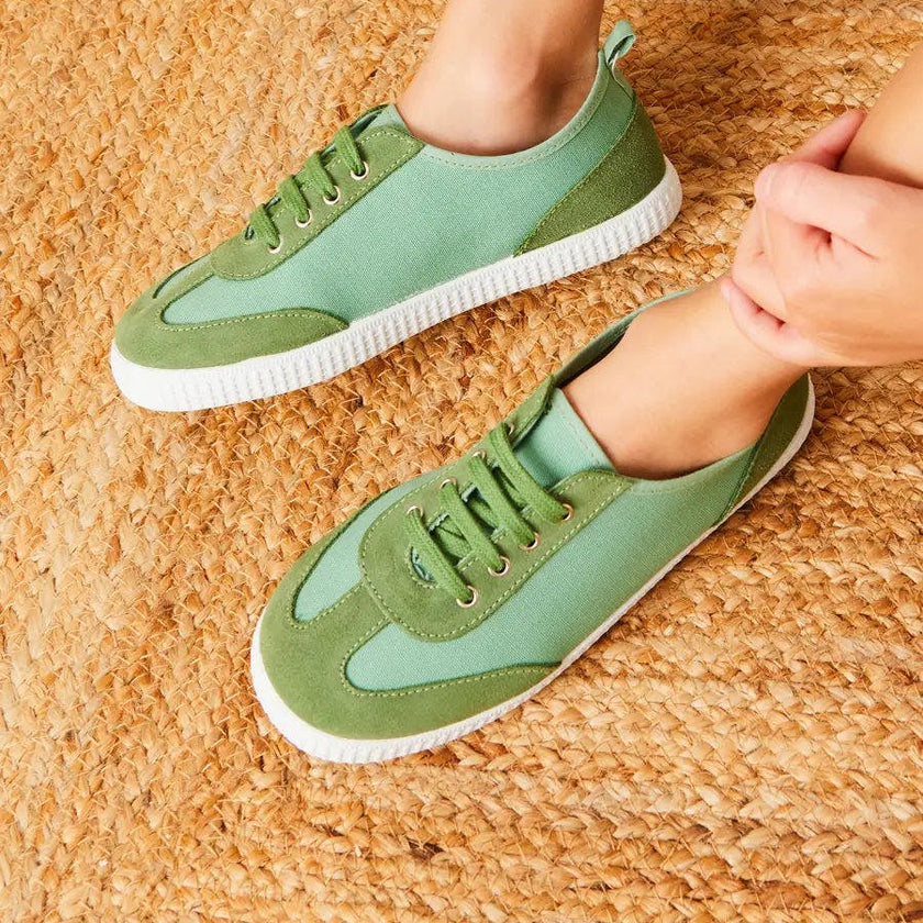 Canvas Lace Up Plimsols in Green (23-35EU)