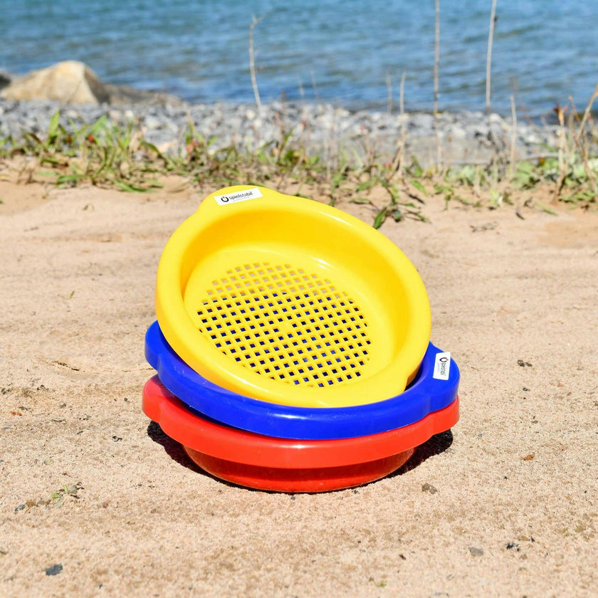 Small Sand Sieve 3 Pack (1 red