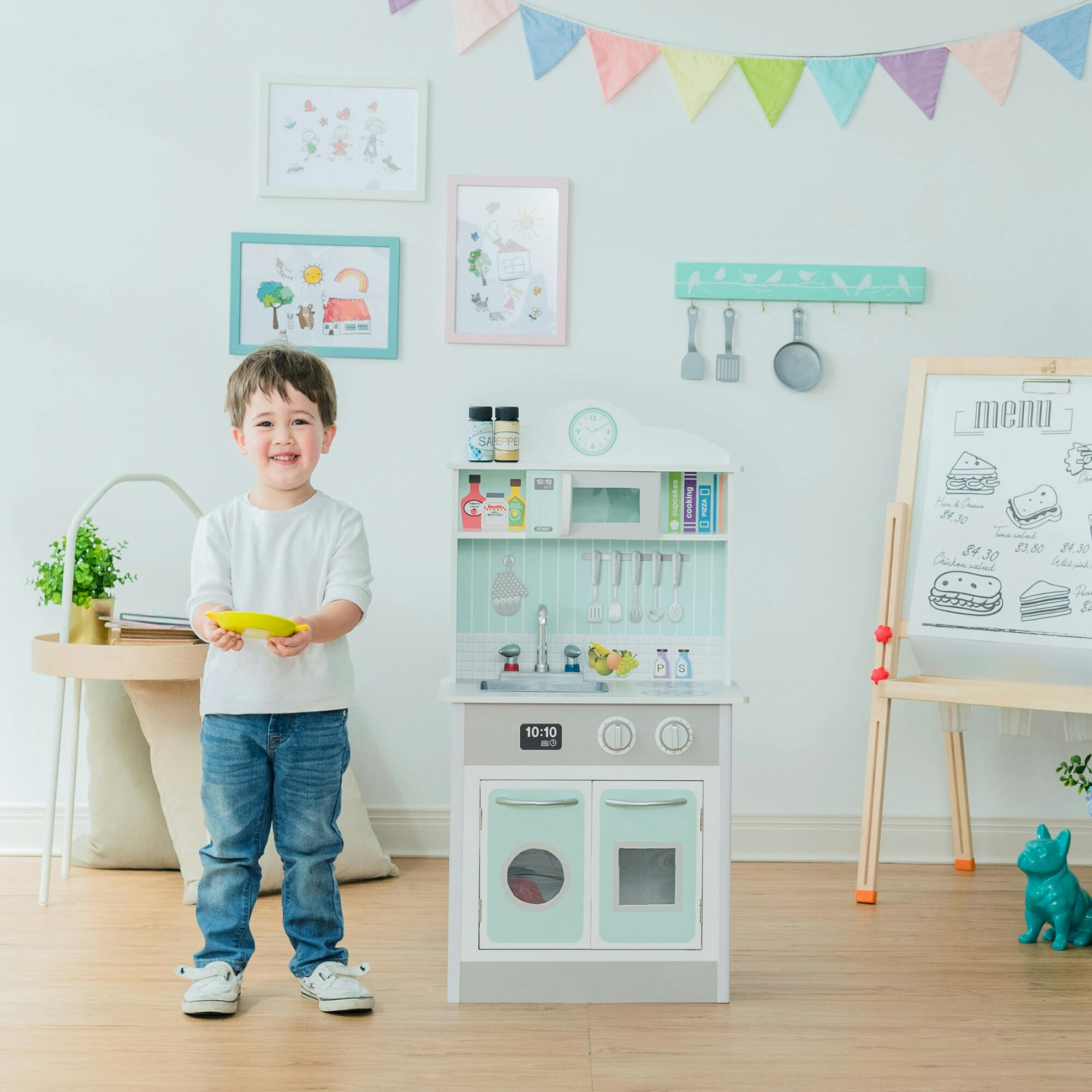 Little Chef Madrid Classic Play Kitchen