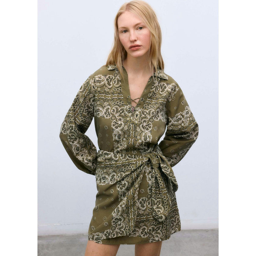 Waterlily Woman Shirt Bandana Print