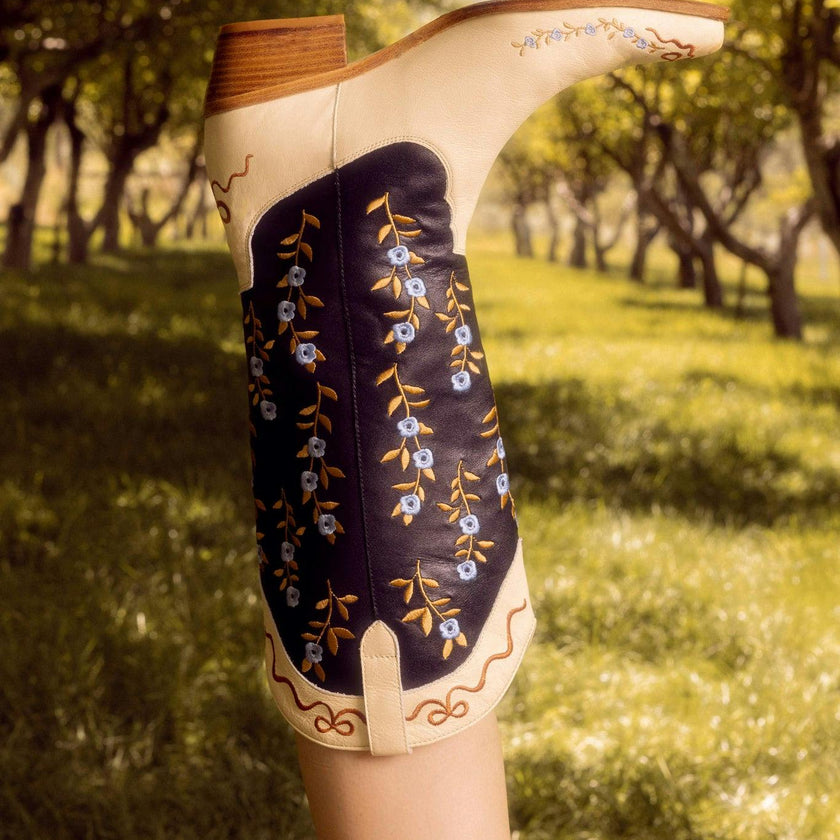 Rosemary Cowgirl Boots in Cream & Navy