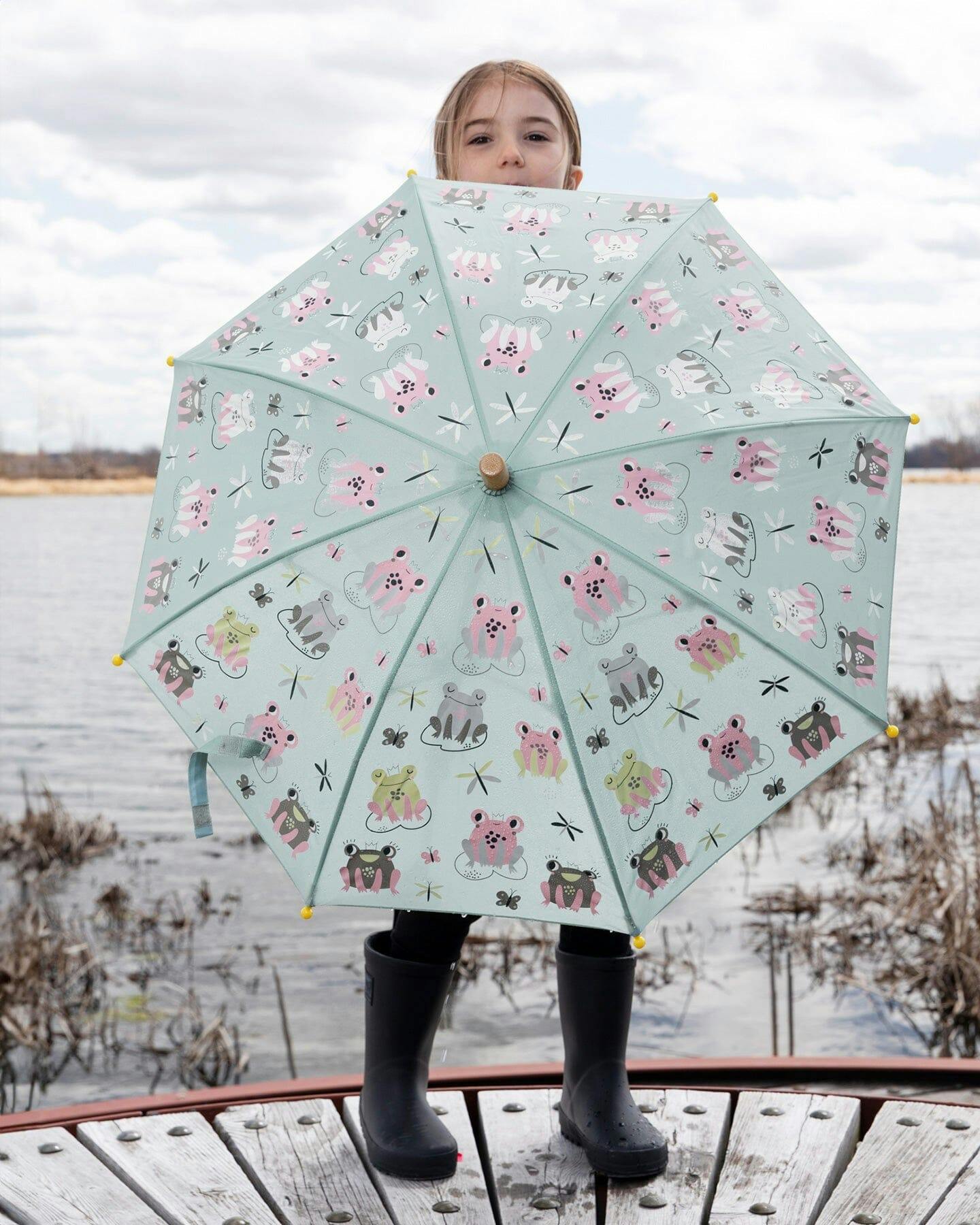 Color-Changing Umbrella Green Print