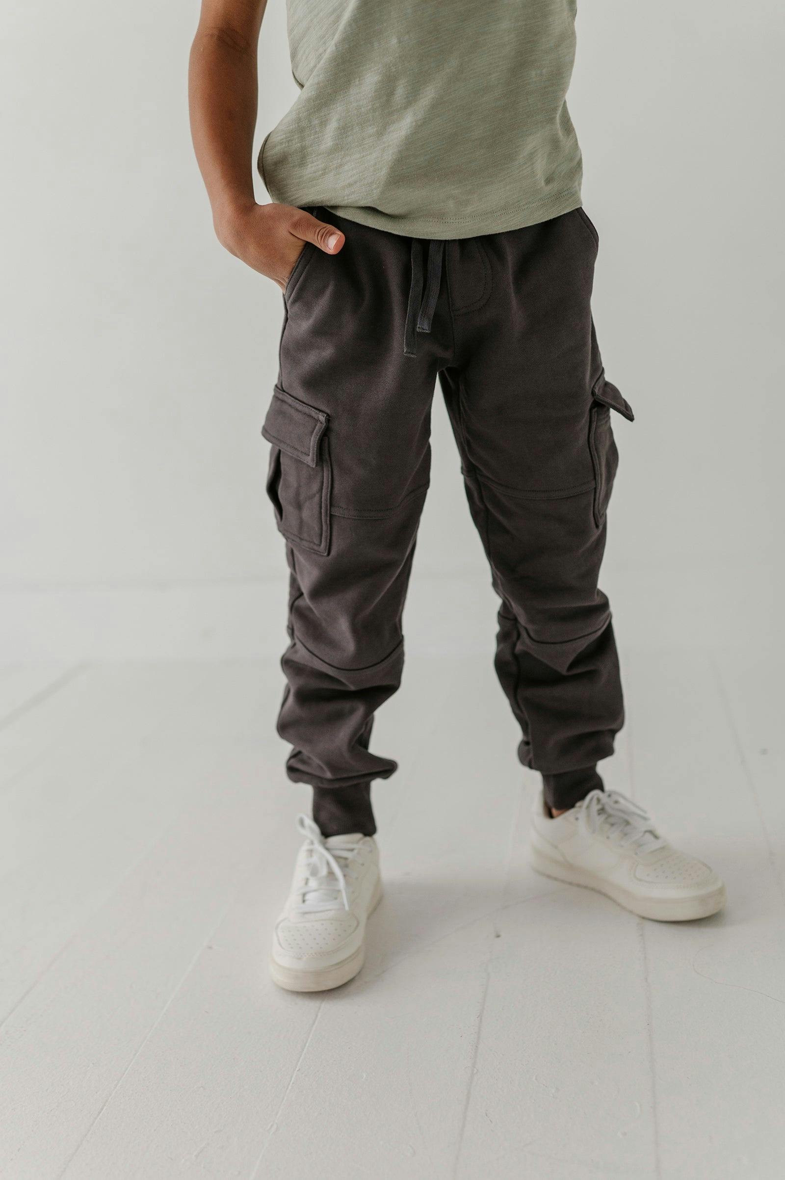 Boys Cargo Fleece Pant in Thunder
